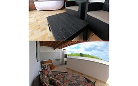 TH Flats com Banheira de Hidromassagem